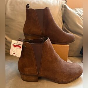 Skechers Women's Suede Ankle Booties - Rich Brown